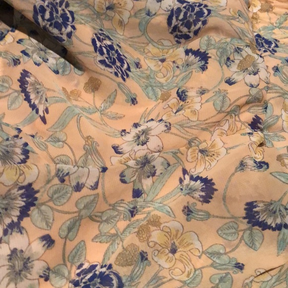 Sm Pink blue flowered sheer layered rewind ⏪ shorts - Picture 4 of 6